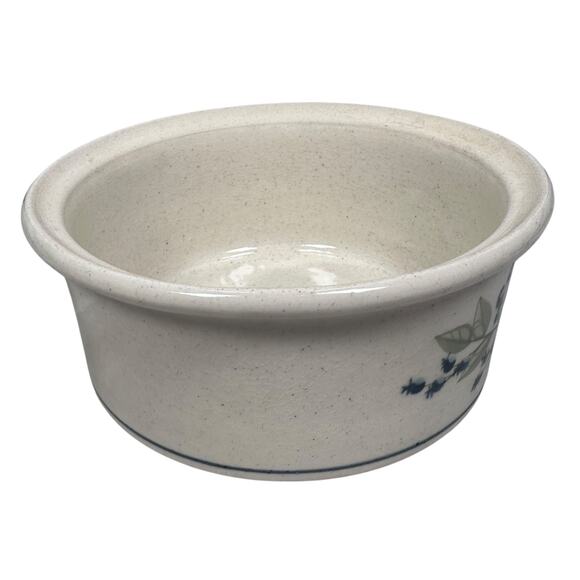 Union Stoneware of Maine Baking Dish 8" White Vegetable Blueberry Round Pottery - Picture 3 of 11